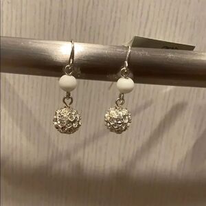 Cache Drop earring 